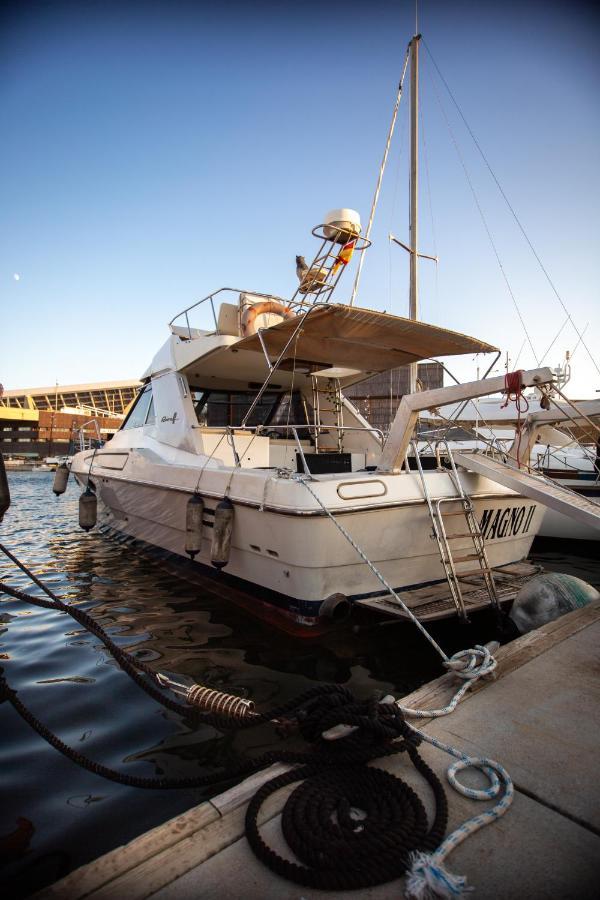 Hotel Magno II Boat Sant Adrià de Besòs Esterno foto
