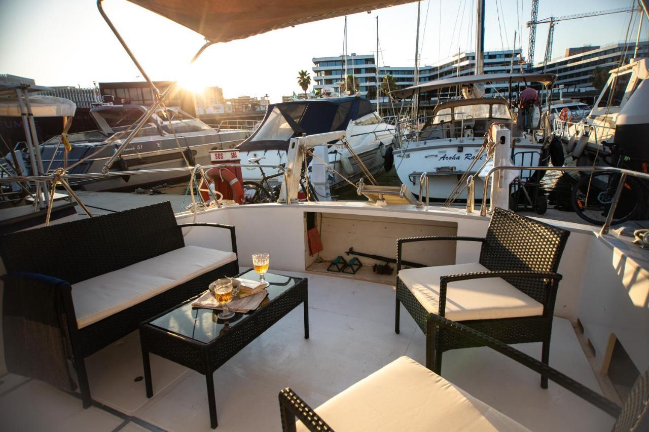 Hotel Magno II Boat Sant Adrià de Besòs Esterno foto